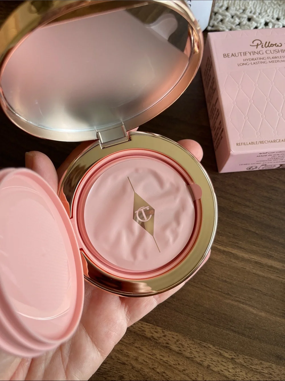 Charlotte Tilbury Pillow Talk Beautifying Cushion Foundation - Pink